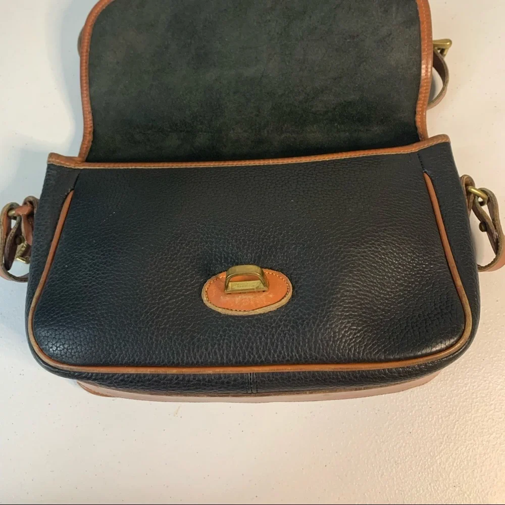 Dooney & Bourke Vintage All weather Leather Bag - Picture 11 of 15